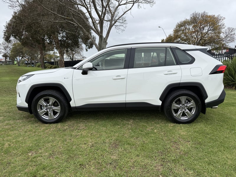 2025 Toyota RAV4 GX 2.5P Hybrid AWD Automatic SUV image 5