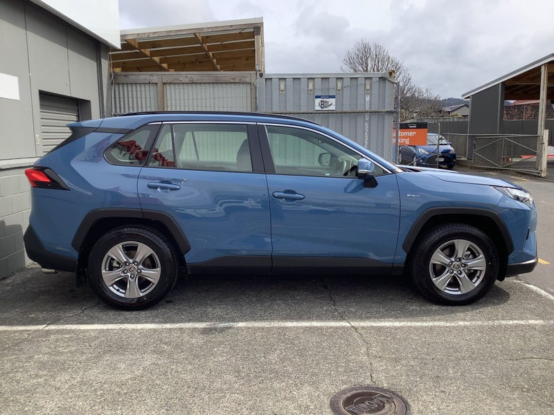 2025 Toyota RAV4 GX 2.5P Hybrid AWD SUV image 3