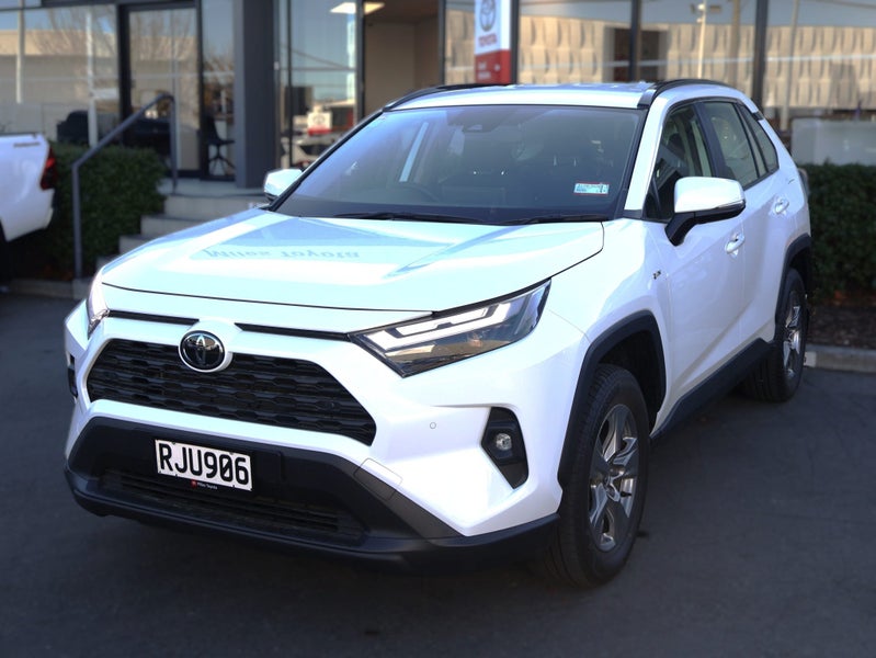 2025 Toyota RAV4 GX HYBRID AWD/4WD, Push Start image 3