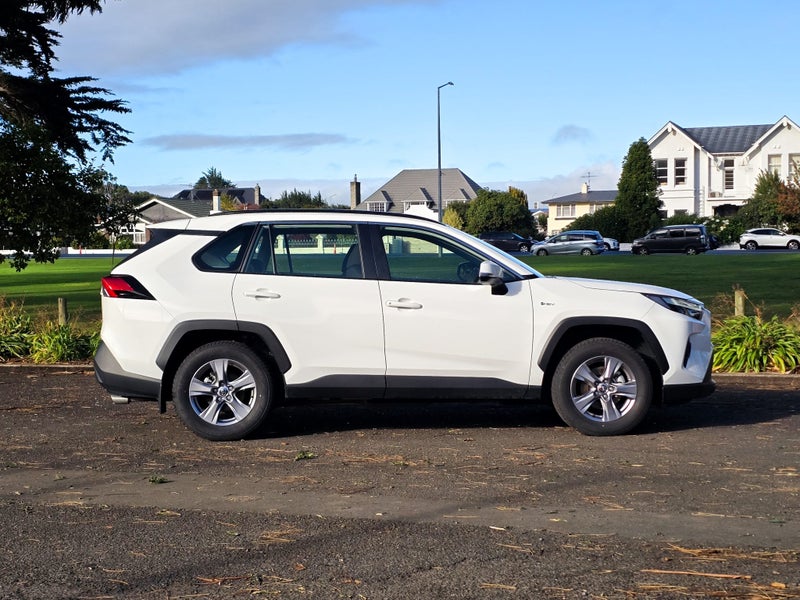 2025 Toyota RAV4 GX Hybrid AWD image 2