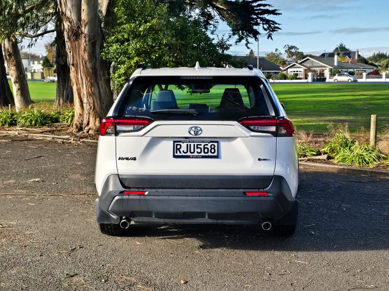 2025 Toyota RAV4 GX Hybrid AWD image 4