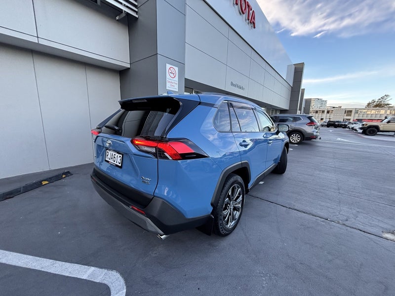 2025 Toyota RAV4 GXL 2.5 HYBRID POPULAR SUV image 3