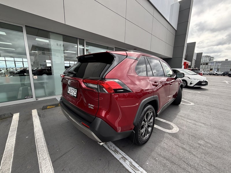 2025 Toyota RAV4 GXL 2.5 HYBRID POPULAR SUV image 3