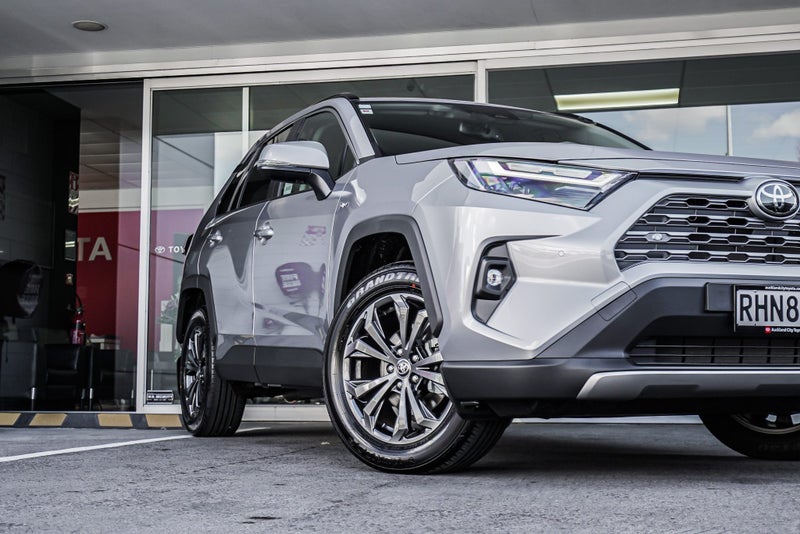 2025 Toyota RAV4 Gxl 2.5L Hybrid 4WD SUV image 4
