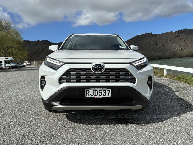2025 Toyota RAV4 GXL 2.5L Hybrid AWD Auto image 2