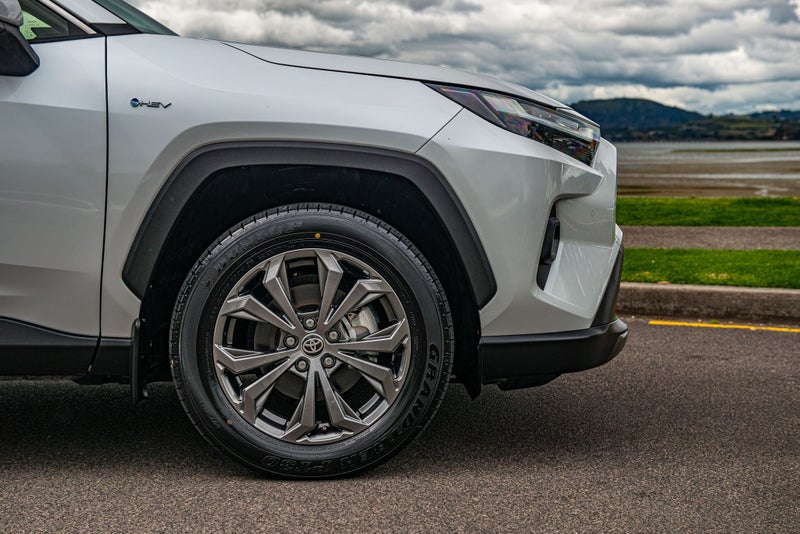 2025 Toyota RAV4 GXL 2.5P HV ECVT AWD S image 3