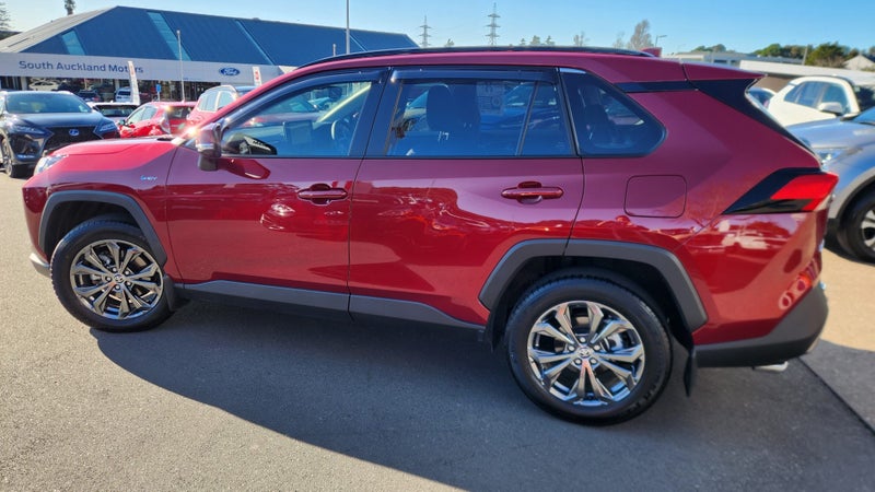 2025 Toyota RAV4 GXL 2.5P HV ECVT AWD SUV image 4