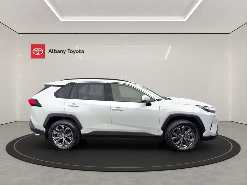 2025 Toyota RAV4 GXL 2.5P HV ECVT AWD SUV/5D/5S... image 2