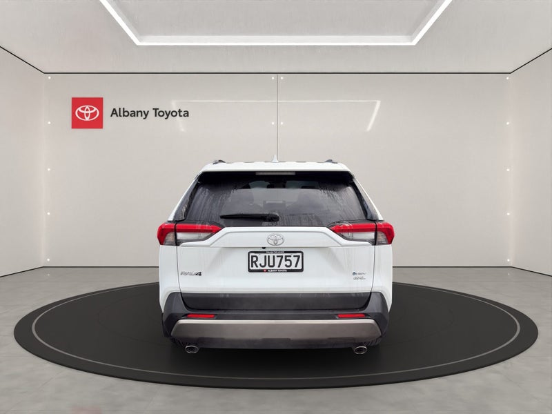 2025 Toyota RAV4 GXL 2.5P HV ECVT AWD SUV/5D/5S... image 4