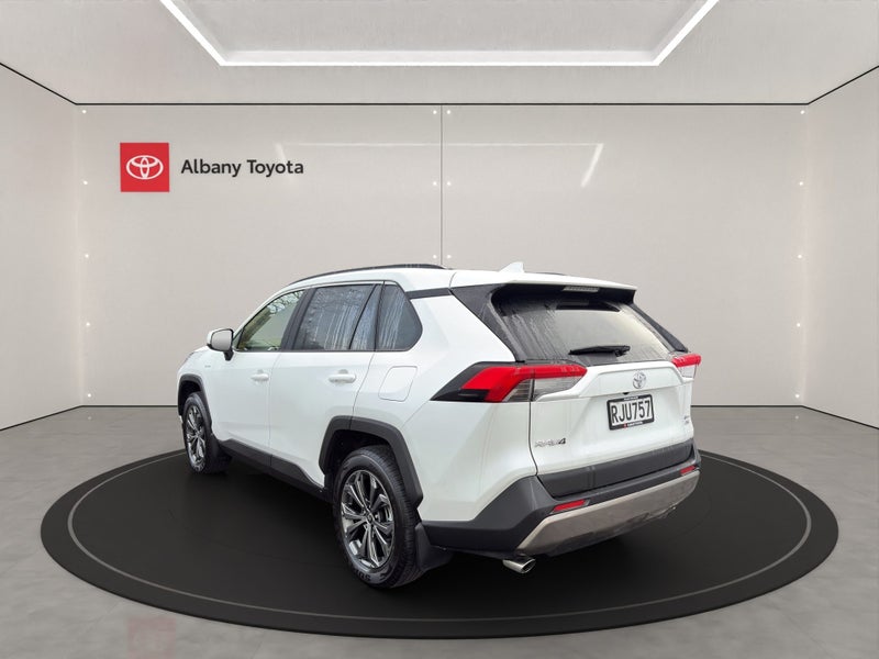 2025 Toyota RAV4 GXL 2.5P HV ECVT AWD SUV/5D/5S... image 5