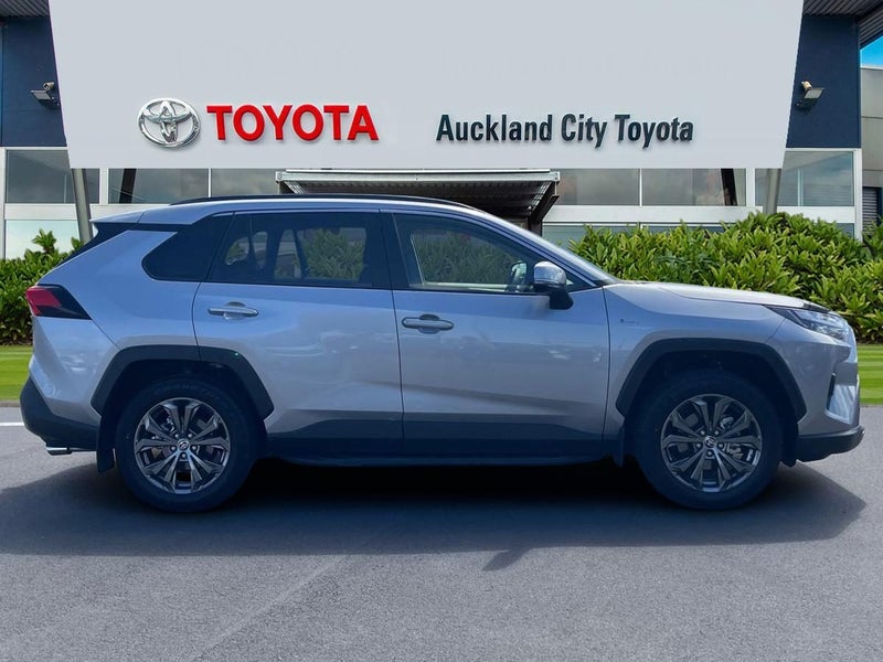 2025 Toyota RAV4 GXL 2.5P HV ECVT AWD SUV/5D/5S... image 5