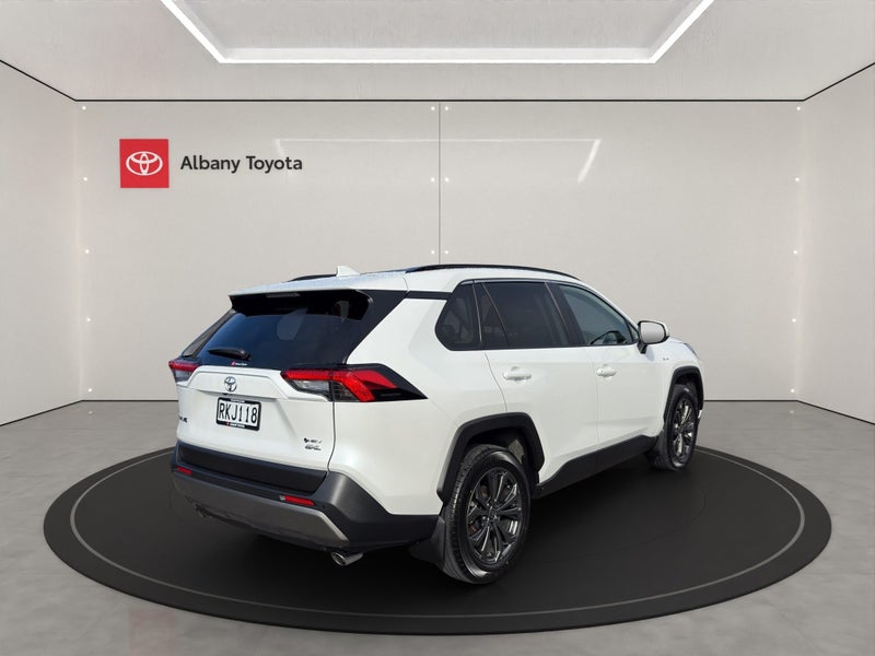 2025 Toyota RAV4 GXL 2.5P HV ECVT AWD SUV/5D/5S... image 3