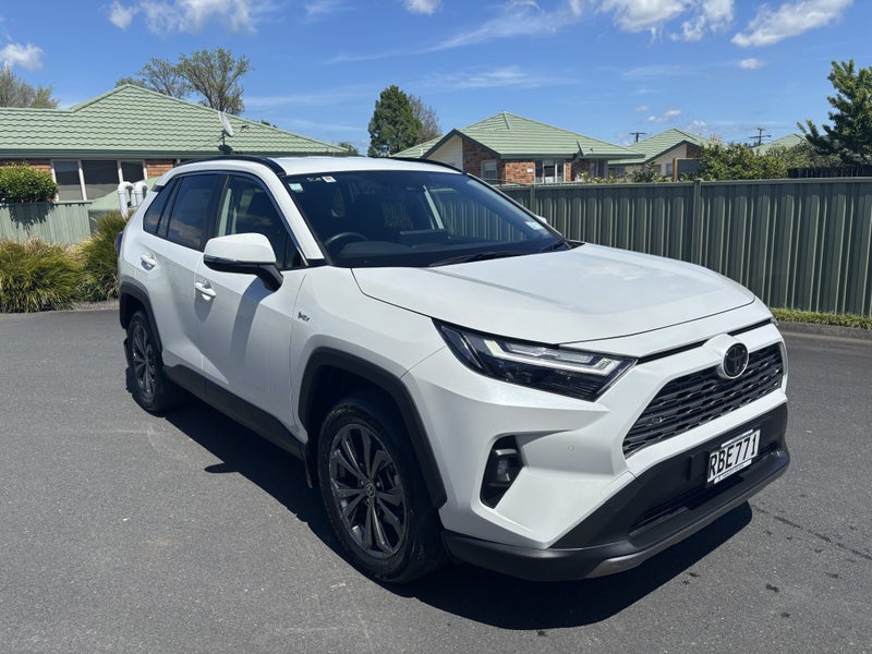 2025 Toyota RAV4 GXL 2.5P HV ECVT AWD SUV/5D/5S... image 1