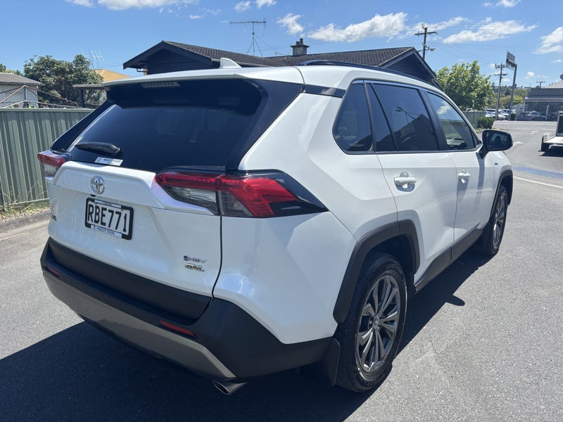 2025 Toyota RAV4 GXL 2.5P HV ECVT AWD SUV/5D/5S... image 3