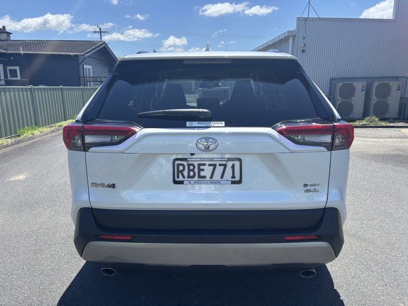 2025 Toyota RAV4 GXL 2.5P HV ECVT AWD SUV/5D/5S... image 4