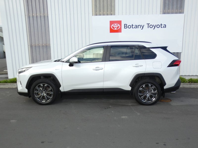2025 Toyota RAV4 GXL 2.5P HV ECVT AWD SUV/5D/5S... image 4
