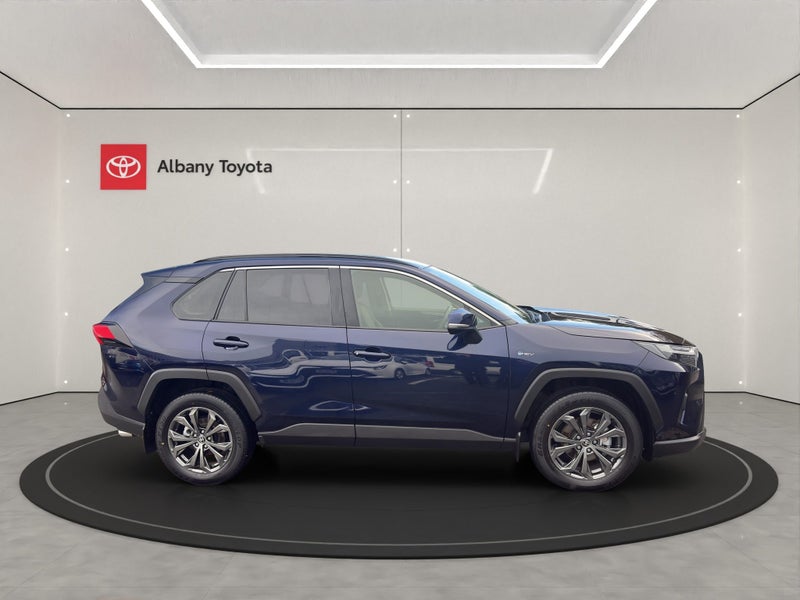 2025 Toyota RAV4 GXL 2.5P HV ECVT AWD SUV/5D/5S... image 2