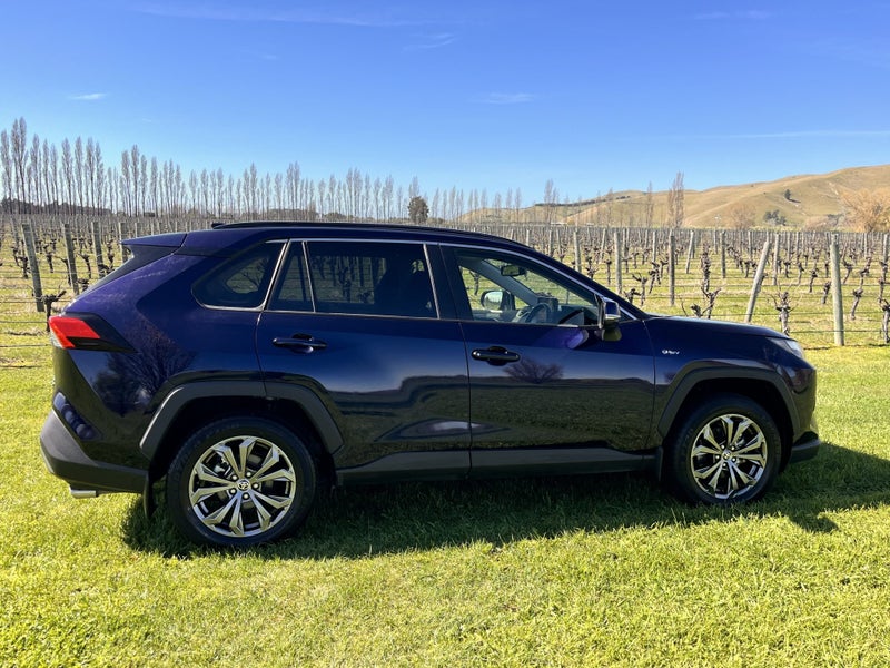 2025 Toyota RAV4 GXL 2.5P HV ECVT AWD SUV/5D/5S image 3