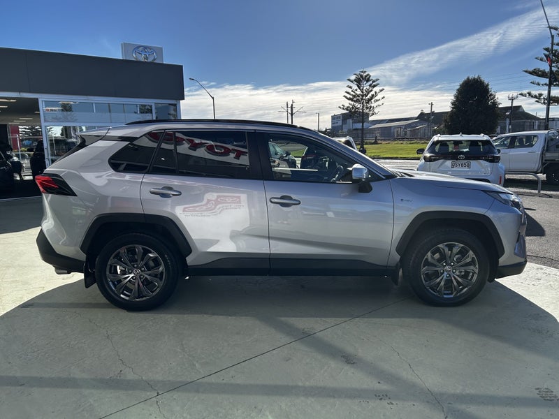 2025 Toyota RAV4 GXL 2.5P Hybrid AWD Automatic SUV image 5