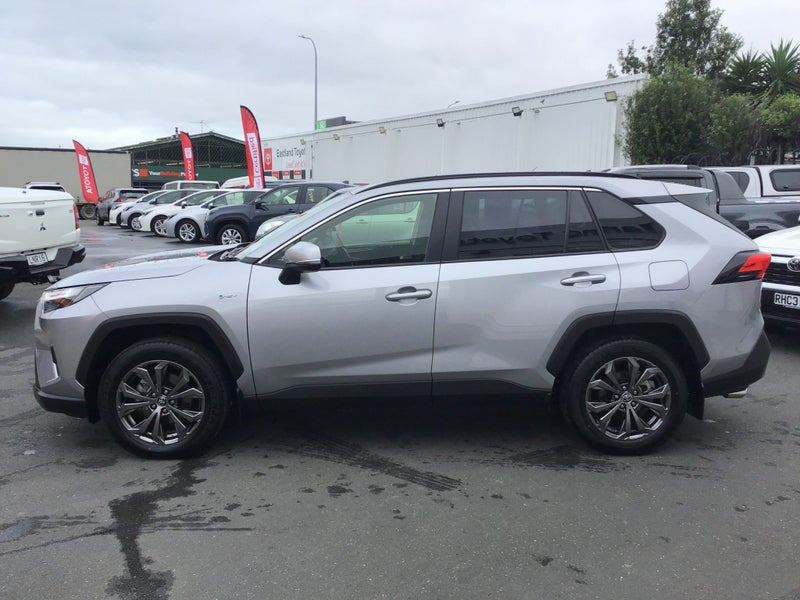 2025 Toyota RAV4 GXL 2.5P Hybrid AWD SUV image 5