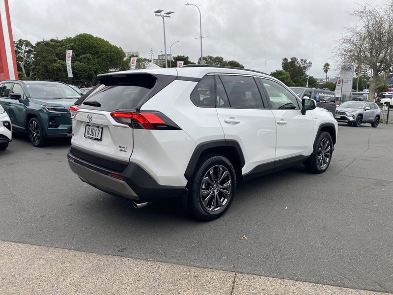 2025 Toyota RAV4 GXL 2.5P Hybrid AWD SUV image 2