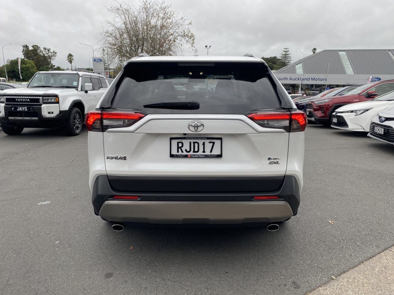 2025 Toyota RAV4 GXL 2.5P Hybrid AWD SUV image 3
