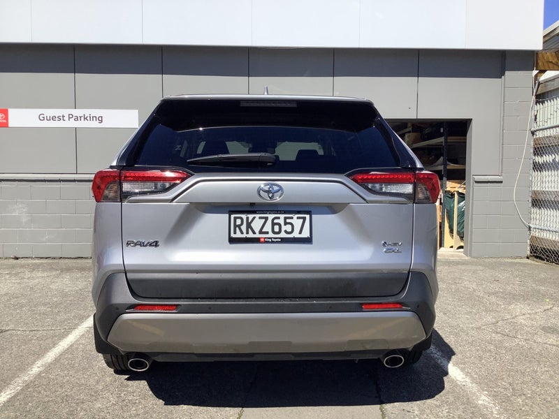2025 Toyota RAV4 GXL 2.5P Hybrid AWD SUV image 4