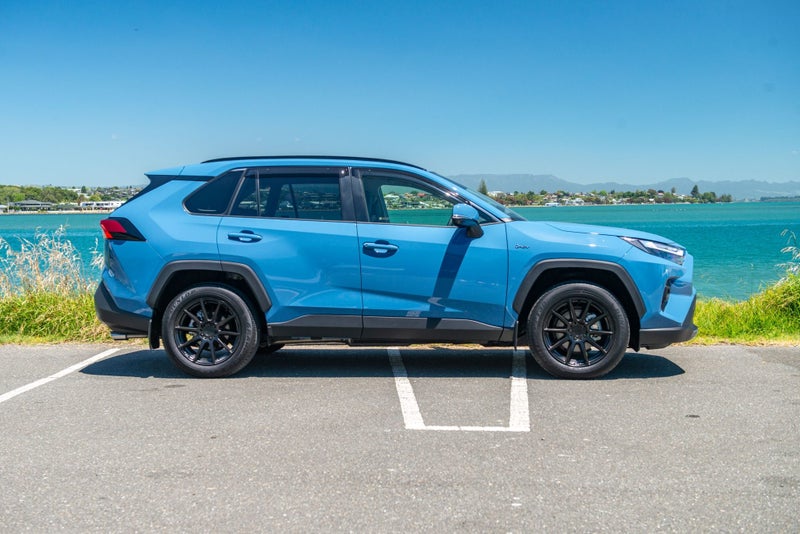 2025 Toyota RAV4 GXL Ready to go image 2