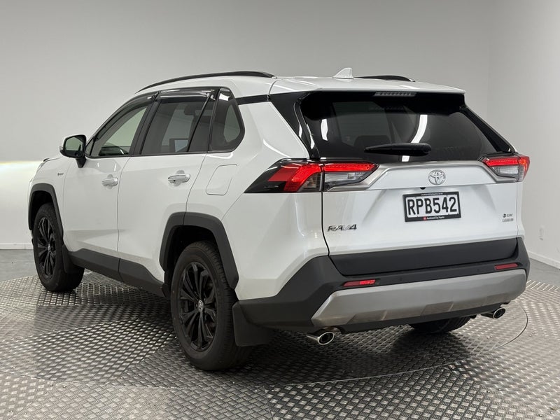 2025 Toyota RAV4 Limited 2.5 Hybrid AWD image 5