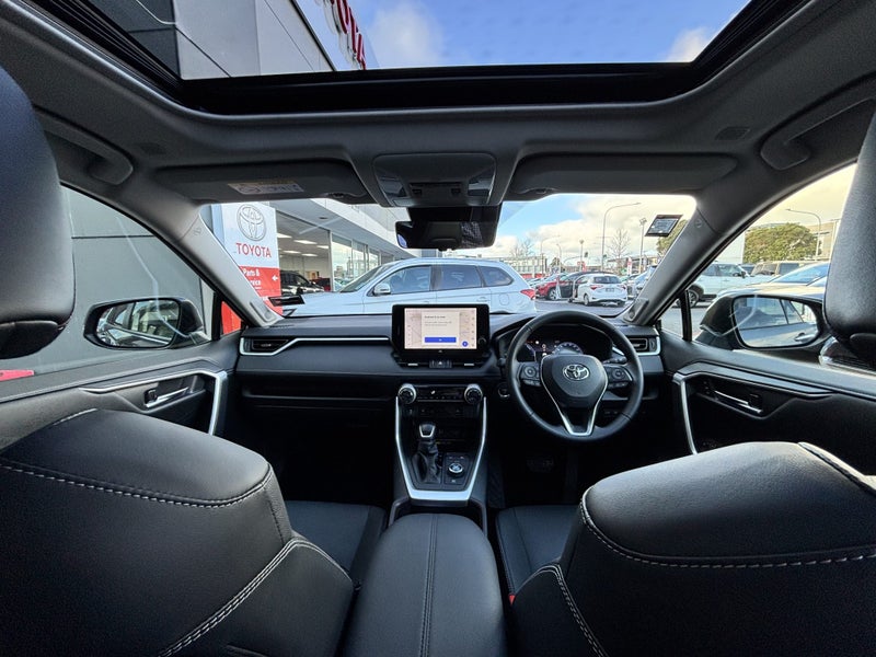 2025 Toyota RAV4 Limited 2.5 HYBRID LUXURY SUV image 2