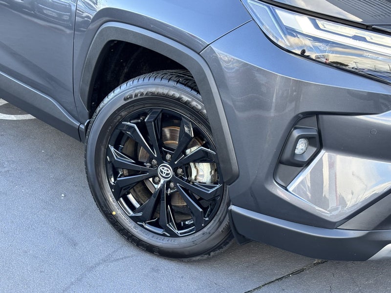 2025 Toyota RAV4 Limited 2.5 HYBRID LUXURY SUV image 5