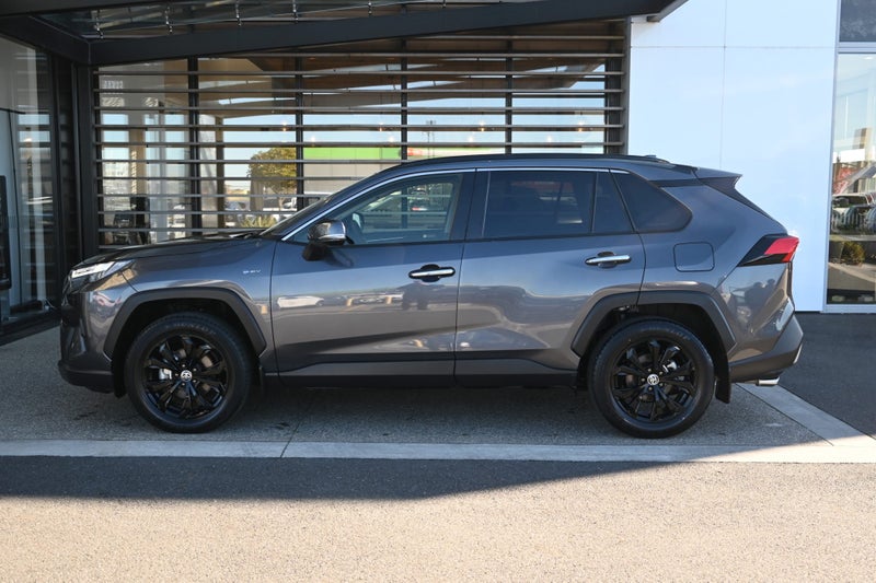 2025 Toyota RAV4 Limited 2.5 Petrol Hybrid AWD SUV image 3