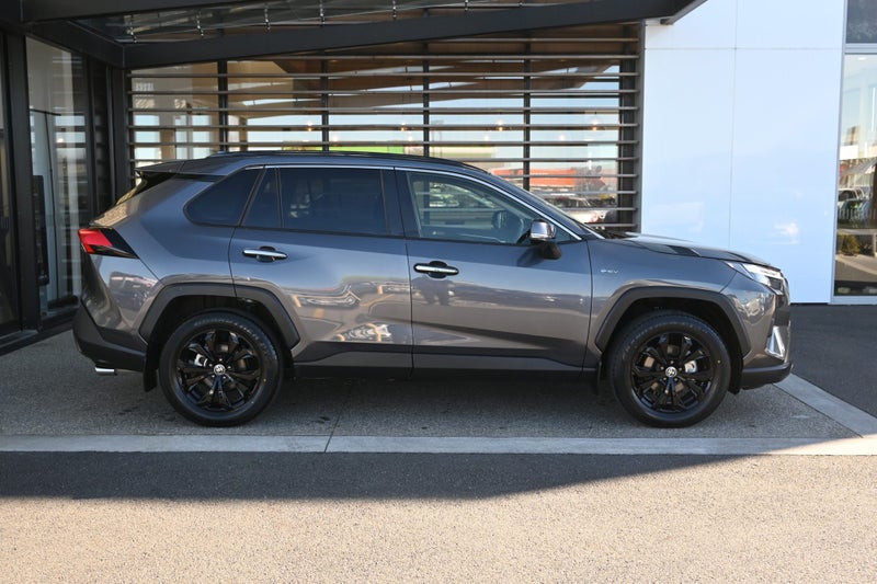 2025 Toyota RAV4 Limited 2.5 Petrol Hybrid AWD SUV image 5