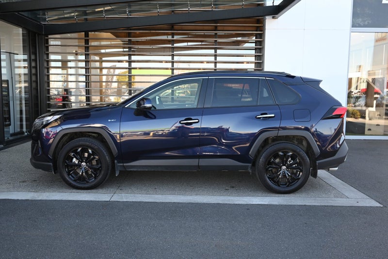 2025 Toyota RAV4 Limited 2.5 Petrol Hybrid AWD SUV image 3