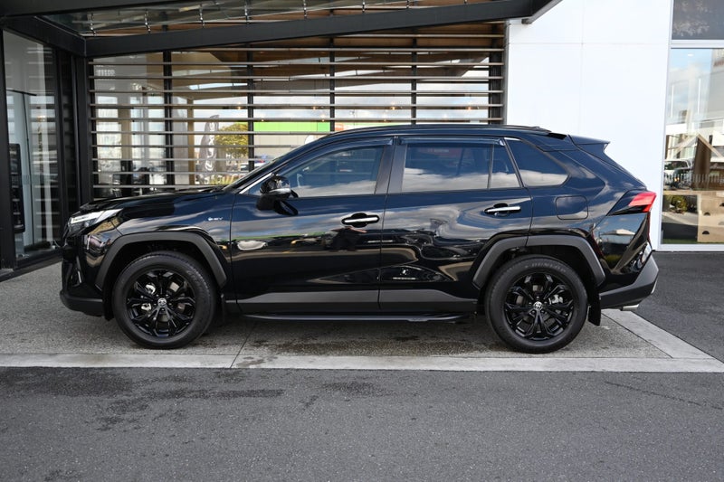 2025 Toyota RAV4 Limited 2.5 Petrol Hybrid AWD SUV image 3