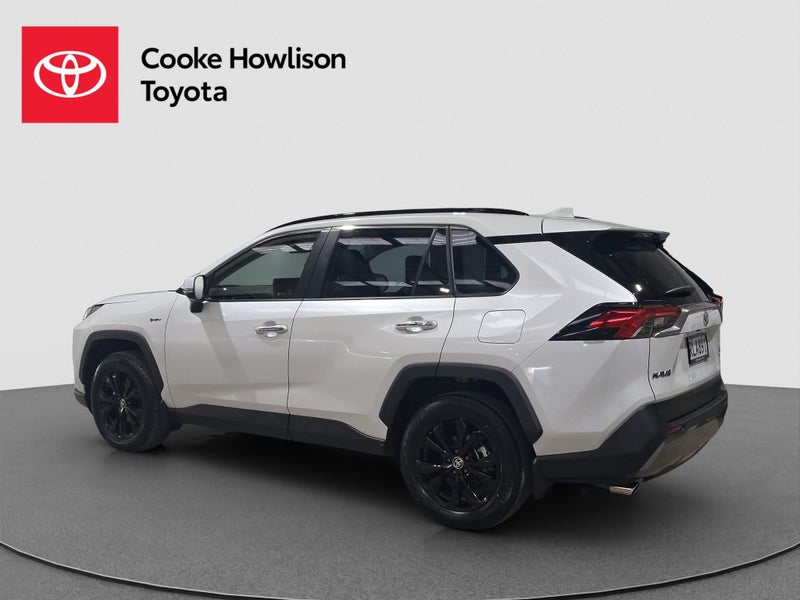 2025 Toyota RAV4 Limited 2.5L Hybrid image 5