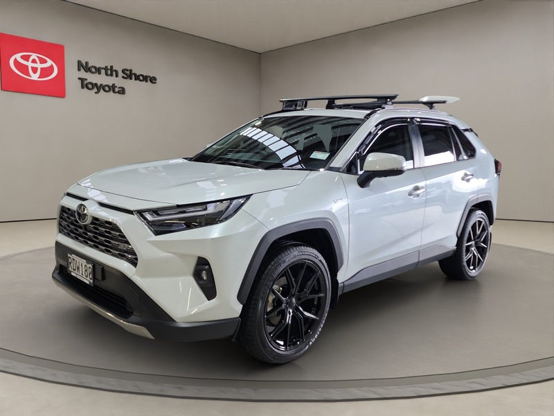 2025 Toyota RAV4 Limited 2.5L Hybrid AWD SUV image 4