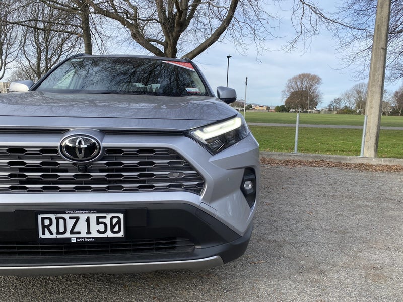 2025 Toyota RAV4 Limited 2.5L Petrol Hybrid 4WD image 5