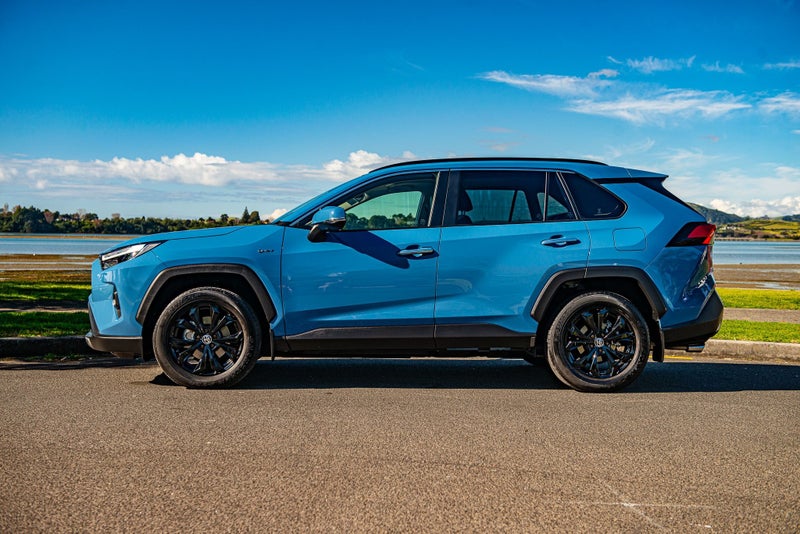 2025 Toyota RAV4 Limited 2.5P HV AWD image 5