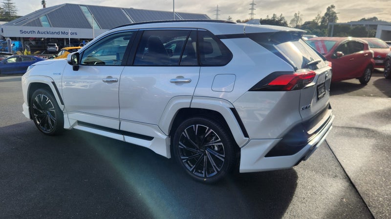 2025 Toyota RAV4 Limited 2.5P HV ECVT AWD image 5