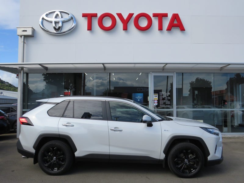 2025 Toyota RAV4 Limited 2.5P HV ECVT AWD image 4