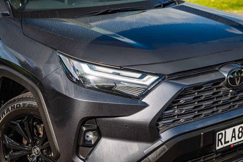 2025 Toyota RAV4 Limited 2.5P HV ECVT AWD image 3
