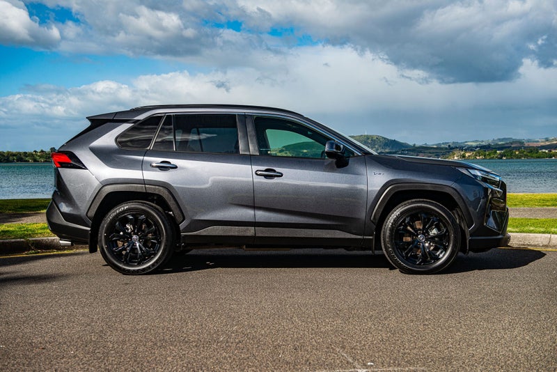 2025 Toyota RAV4 Limited 2.5P HV ECVT AWD image 5