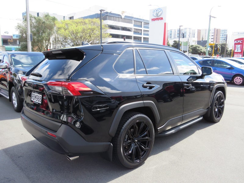 2025 Toyota RAV4 Limited 2.5P HV ECVT AWD SUV image 4