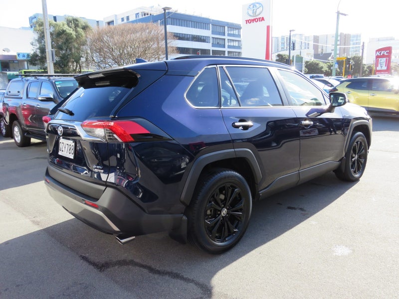 2025 Toyota RAV4 Limited 2.5P HV ECVT AWD SUV image 4