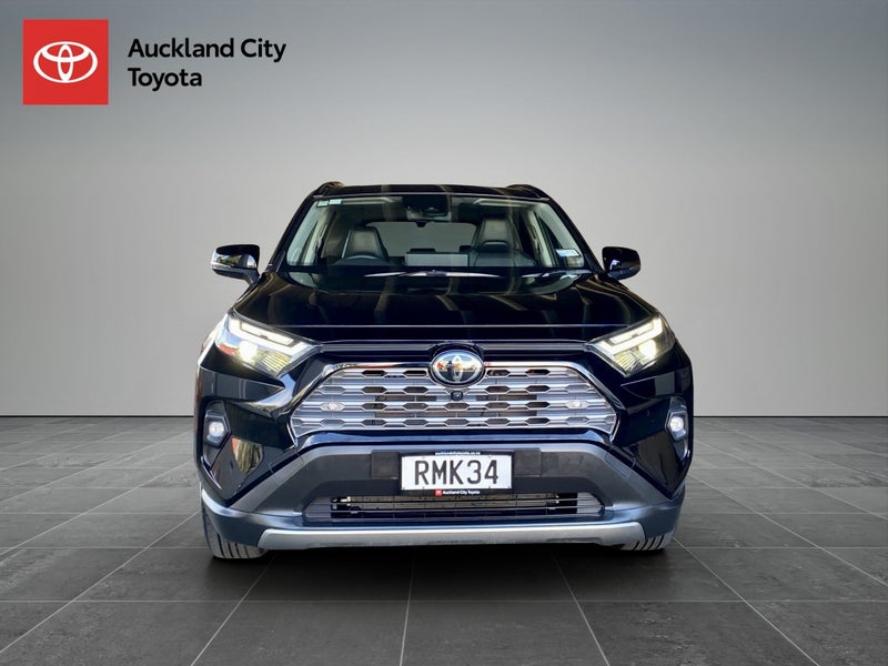 2025 Toyota RAV4 Limited 2.5P HV ECVT AWD SUV image 2