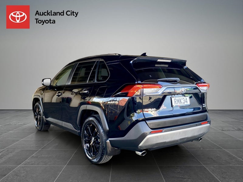 2025 Toyota RAV4 Limited 2.5P HV ECVT AWD SUV image 5