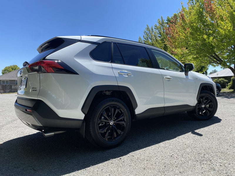 2025 Toyota RAV4 Limited 2.5P HV ECVT AWD SUV image 5