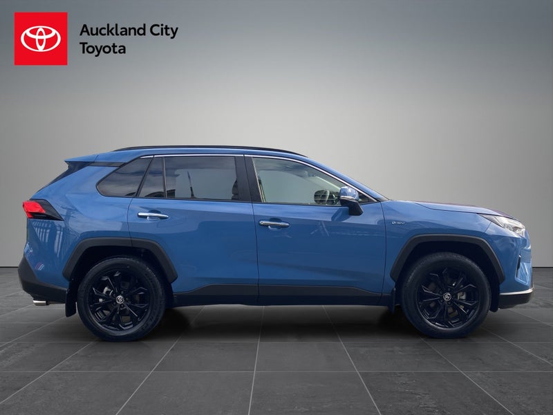 2025 Toyota RAV4 Limited 2.5P HV ECVT AWD SUV image 2