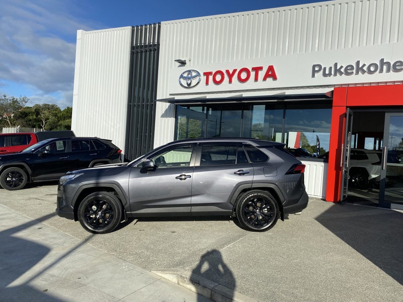 2025 Toyota RAV4 Limited 2.5P HV ECVT AWD SUV image 2